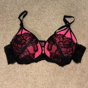 🍾 4 for $20 🍾 Women’s Lace Bra, Great Condition! Size 38B